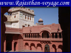package tour orchha